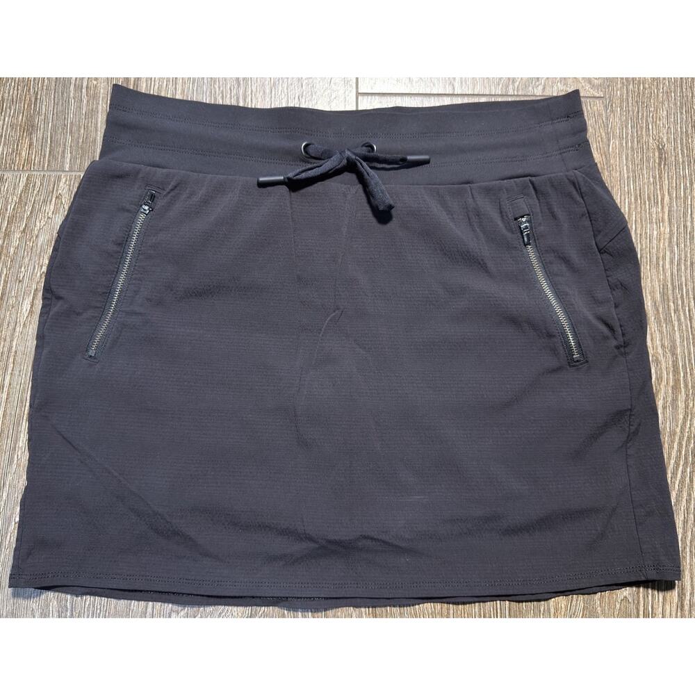 Athleta Trekkie North Skort Womens Size 10 Black Zippered Pockets Athleisure